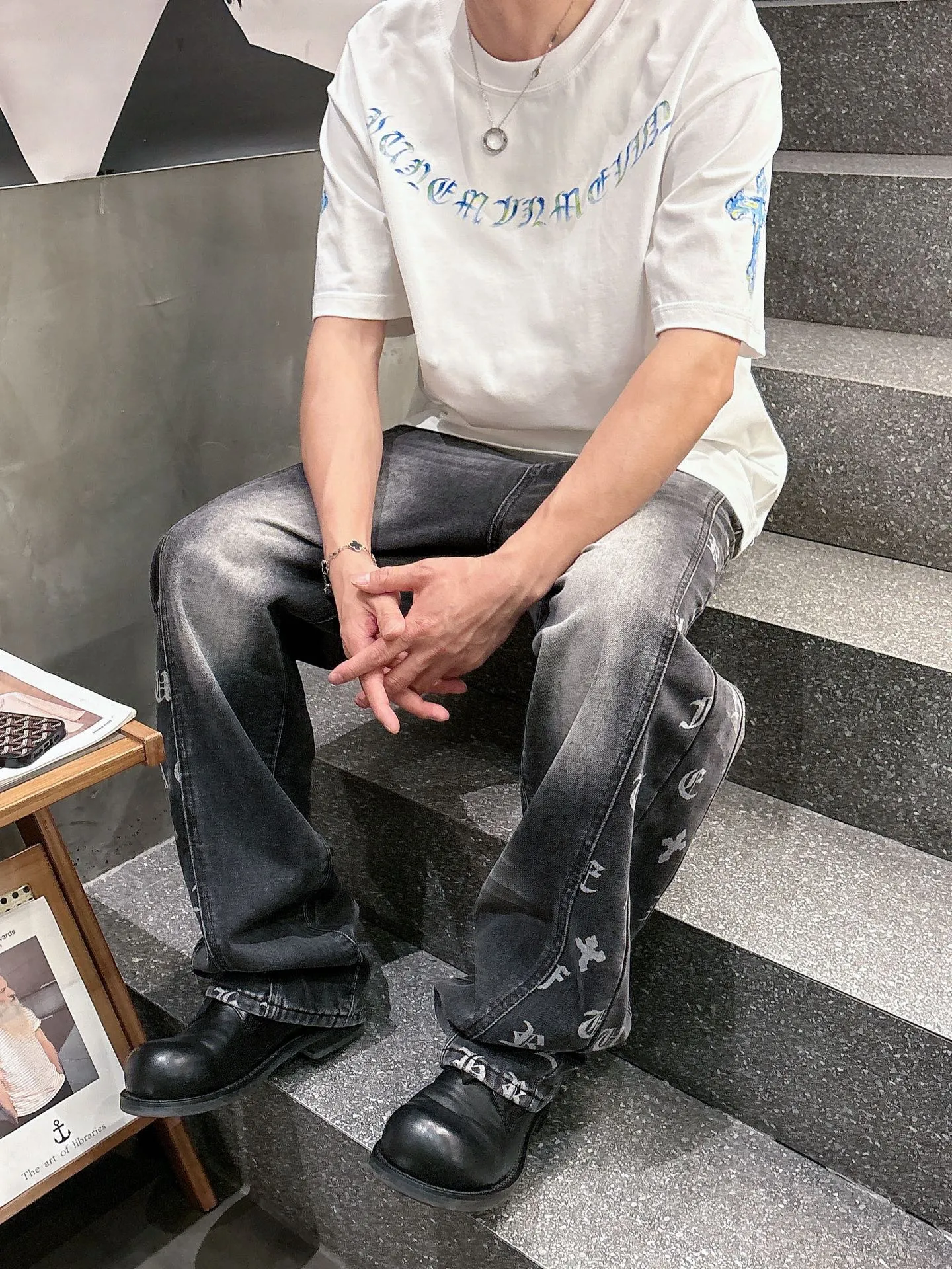 P P 。 Sizes:m~3x :Black White :6099+3796